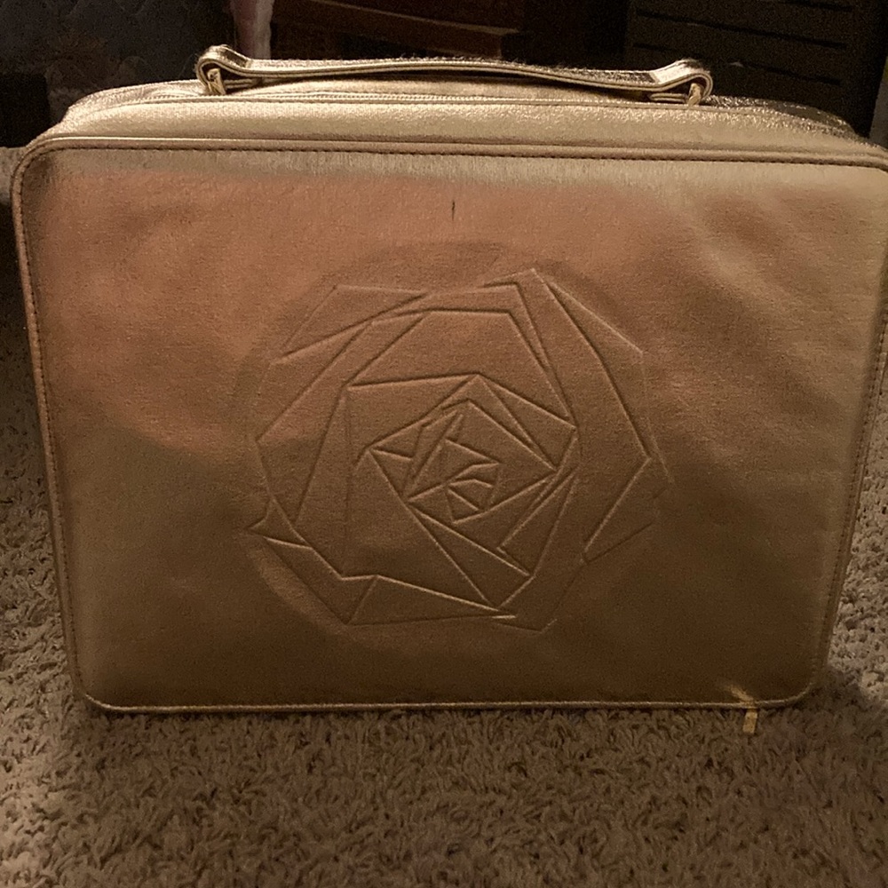 ⭐️Lancome overnight cosmetic bag